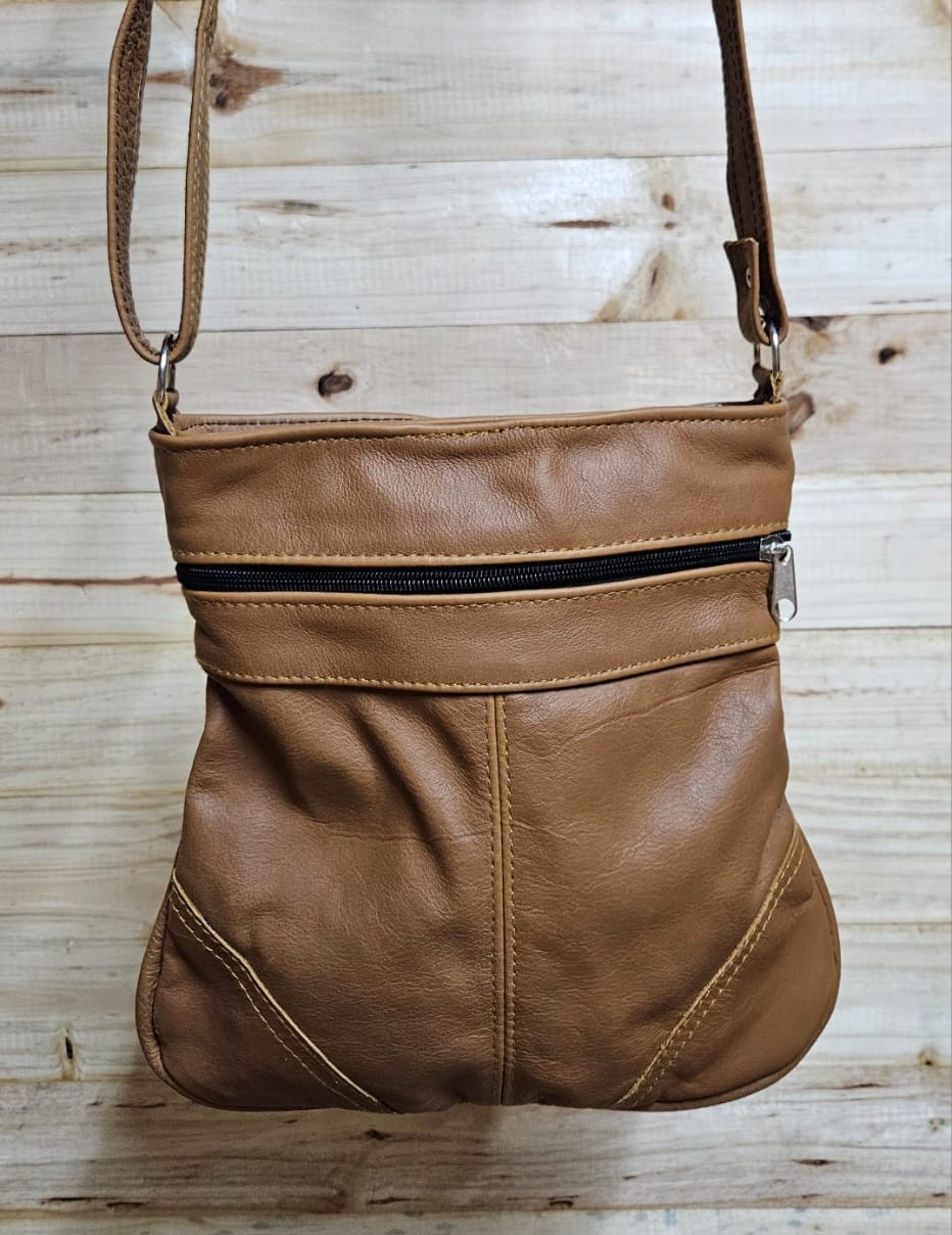 Sling bag light brown1