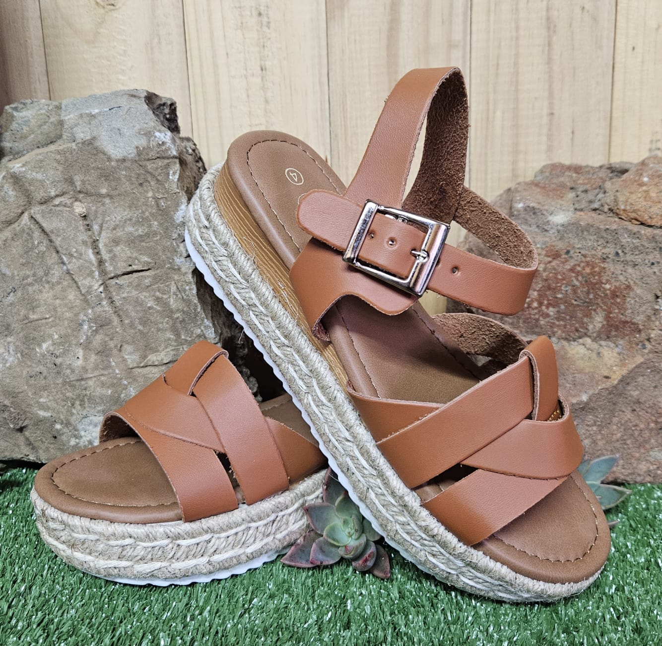 Wedges brown